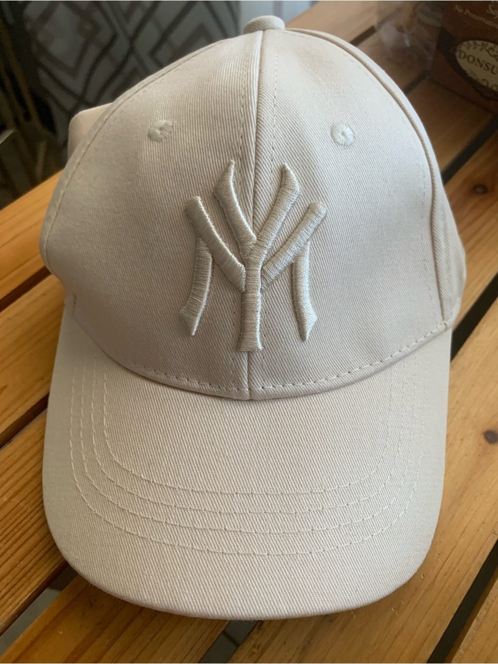 NWT Beige Embroidered NY Logo Baseball Cap - Kids adjustable back